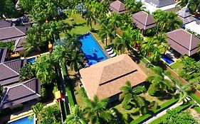 Naiharn Garden Villa