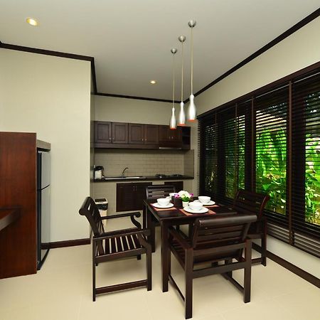 Naiharn Garden Villa Пхукет Экстерьер фото