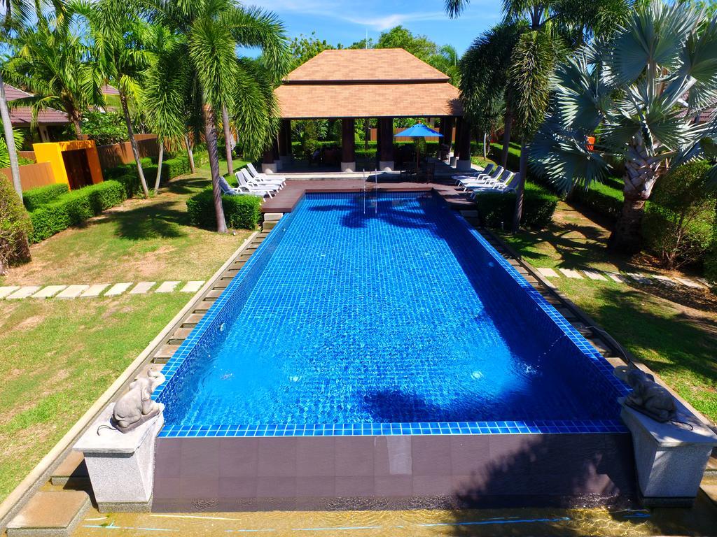 Naiharn Garden Villa Пхукет Экстерьер фото