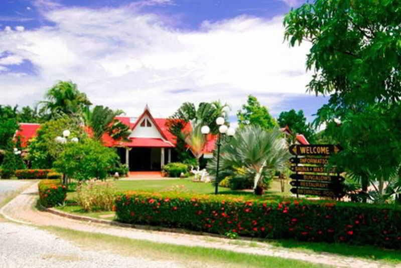 Naiharn Garden Villa Пхукет Экстерьер фото