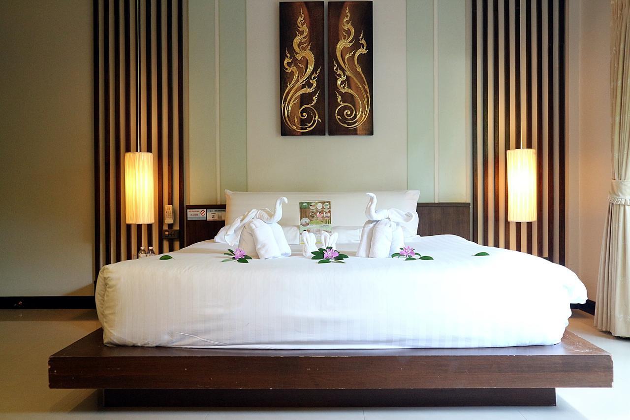 Naiharn Garden Villa Пхукет Экстерьер фото