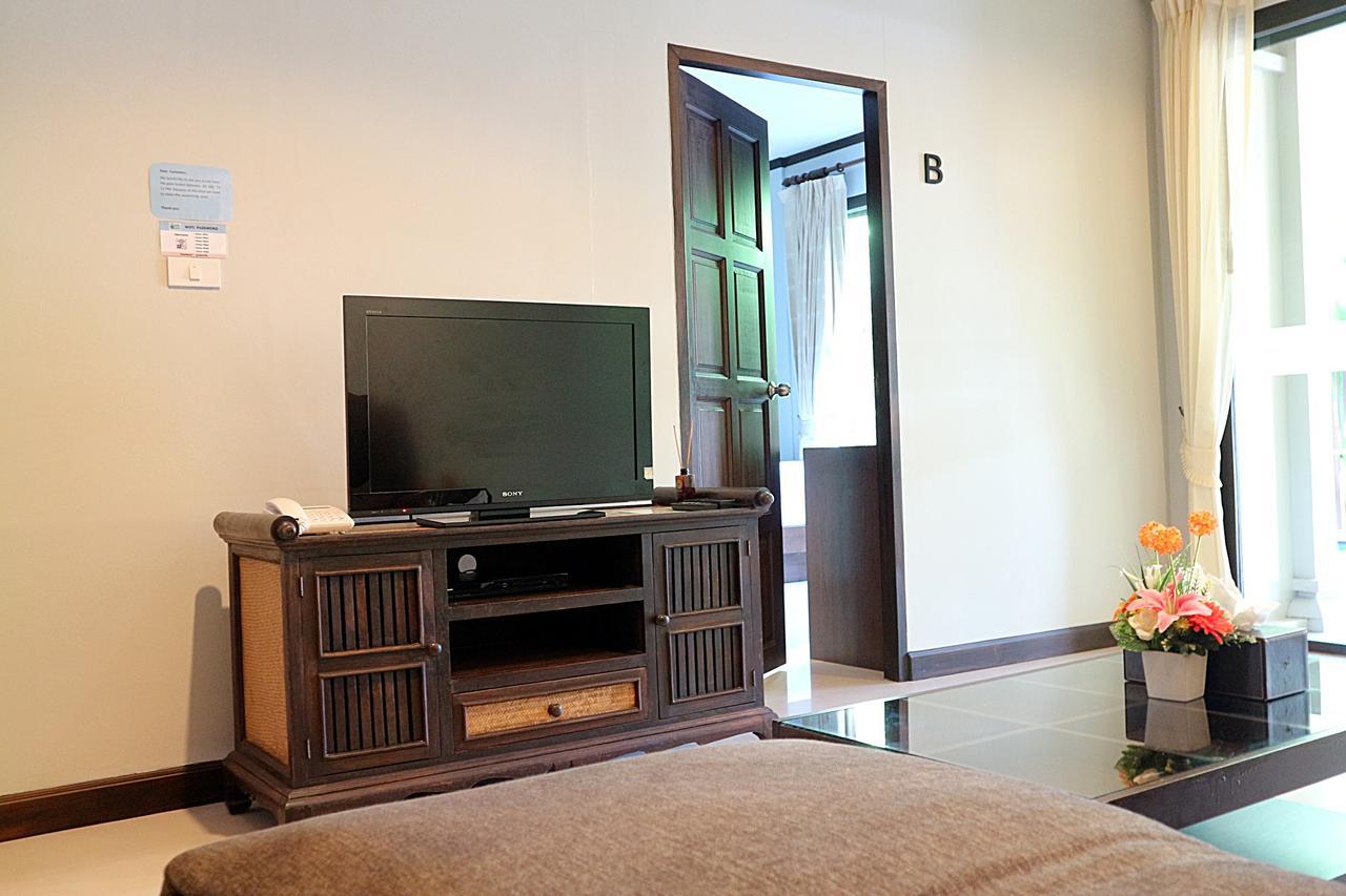 Naiharn Garden Villa Пхукет Экстерьер фото