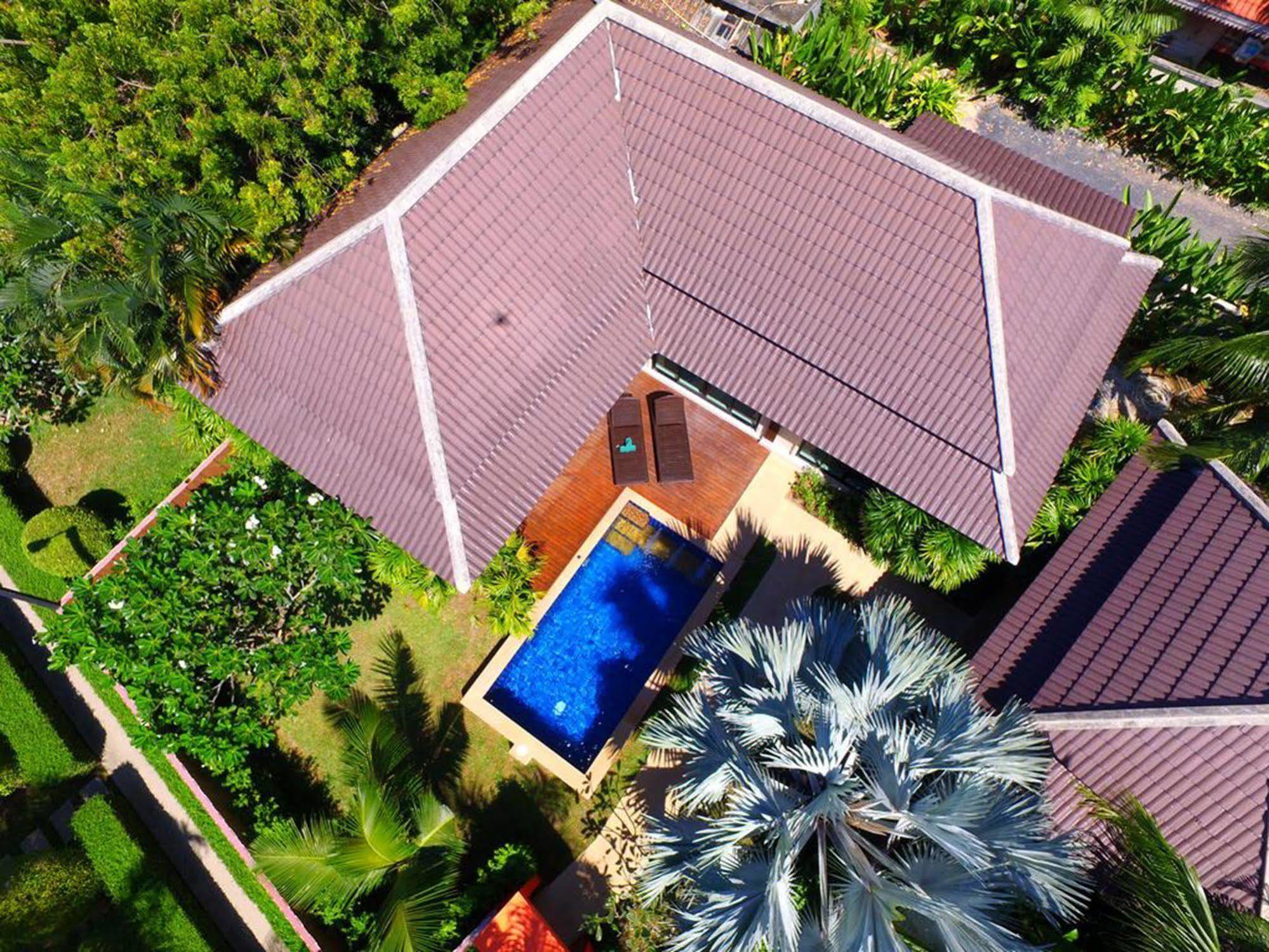 Naiharn Garden Villa Пхукет Экстерьер фото