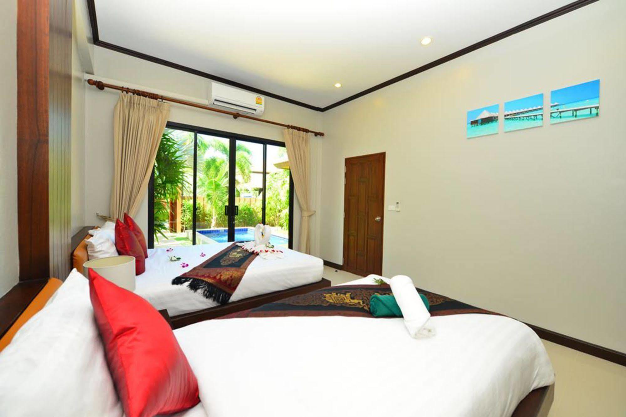 Naiharn Garden Villa Пхукет Экстерьер фото