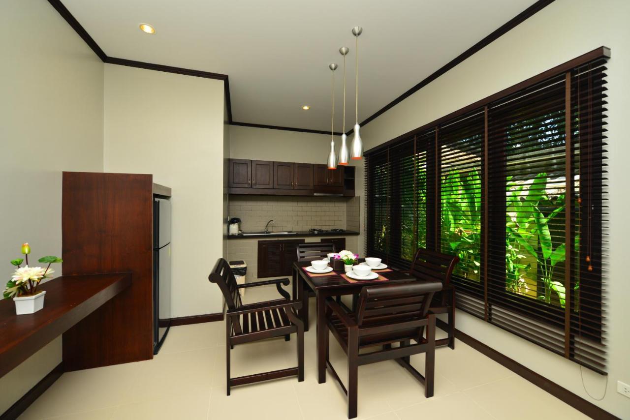 Naiharn Garden Villa Пхукет Экстерьер фото